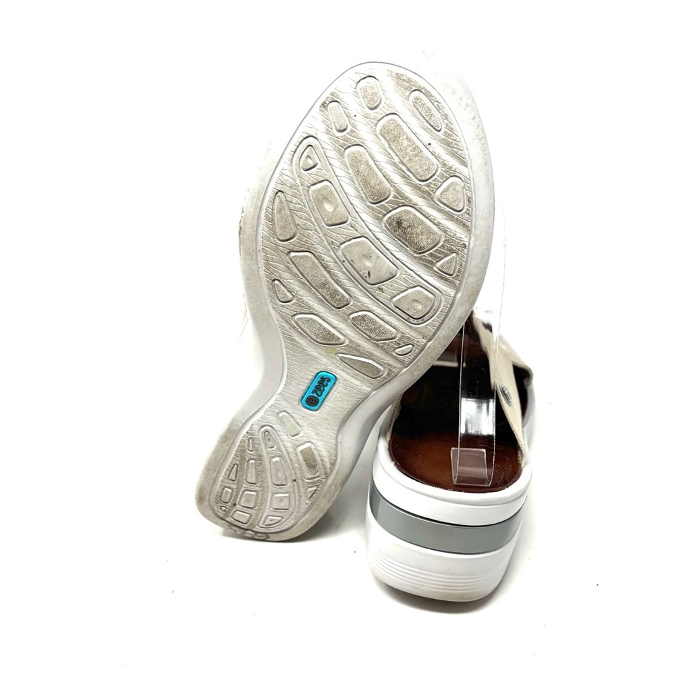 Bzees Sandals - Picture 3 of 7